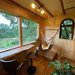 ベッド・アンド・ブレックファスト Baumhaus Beletage Bockhop