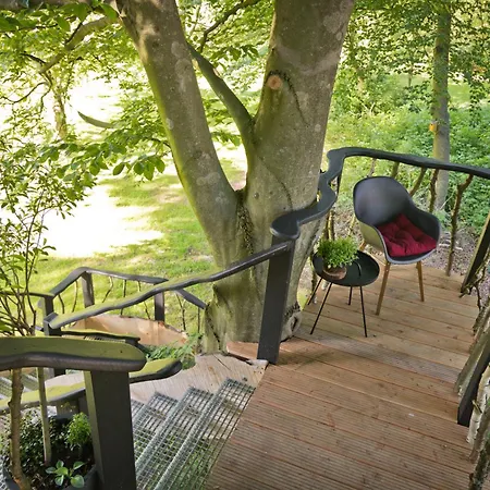 Bed & Breakfast Baumhaus Beletage