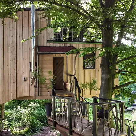 Bed & Breakfast Baumhaus Beletage Bockhop