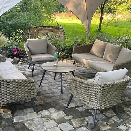 Baumhaus Beletage Bed & Breakfast *